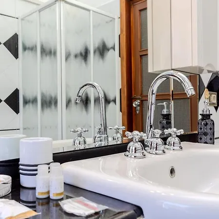 Apartment - Center - Regina Margherita