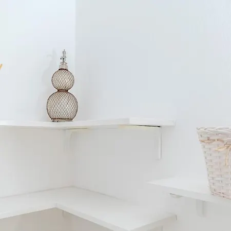 - Center - Regina Margherita Apartment Olbia