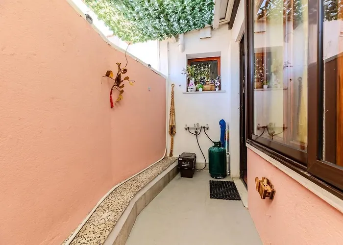 - Center - Regina Margherita *