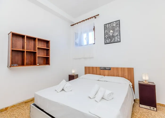 - Center - Regina Margherita Lägenhet